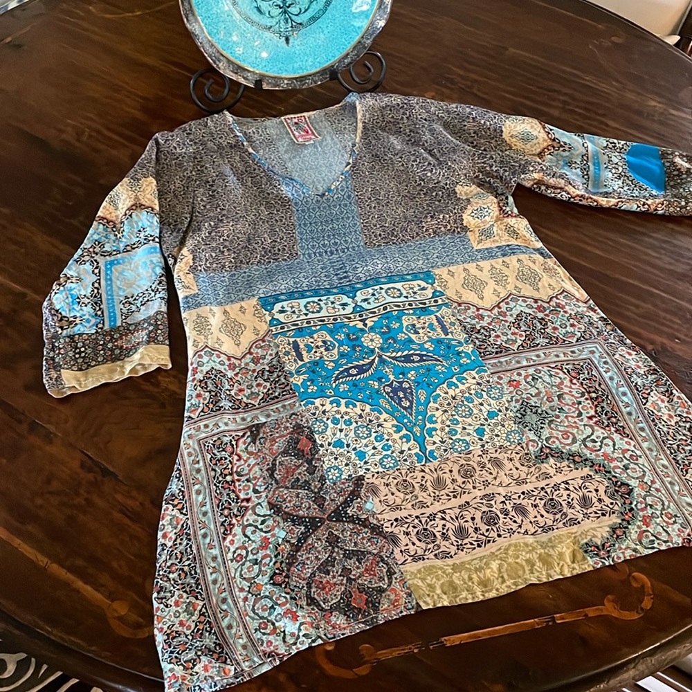 Johnny Was Silk V-Neck Tunic Dress Size MED-EUC-Like New🪷